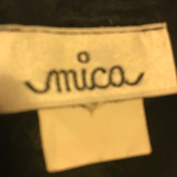 Comfy & Elegant Flower Dress - Picture 4 of 4